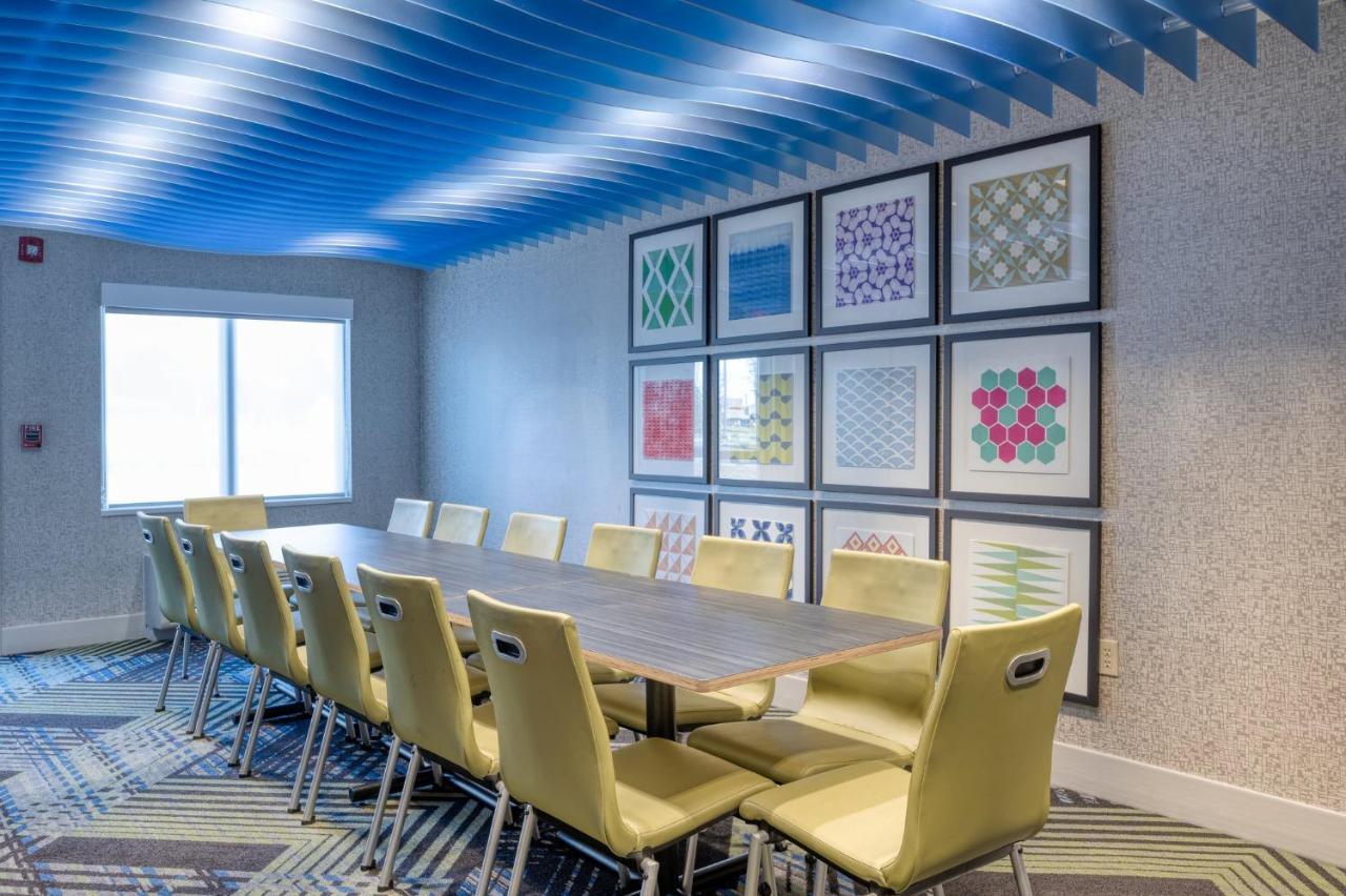 Holiday Inn Express Radcliff Fort Knox By Ihg Exterior foto